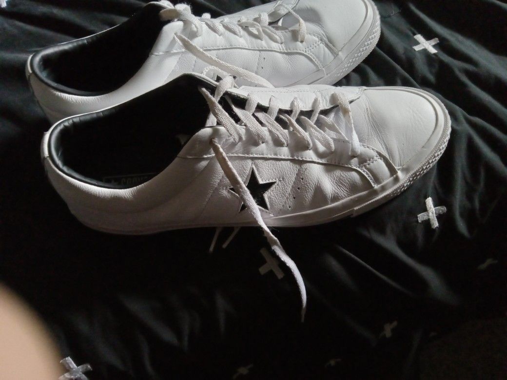 Converse All Star Sneakers Size 12 Good Shape. 15 D0llars Or Best Offer