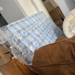 Full size bed bed frame included