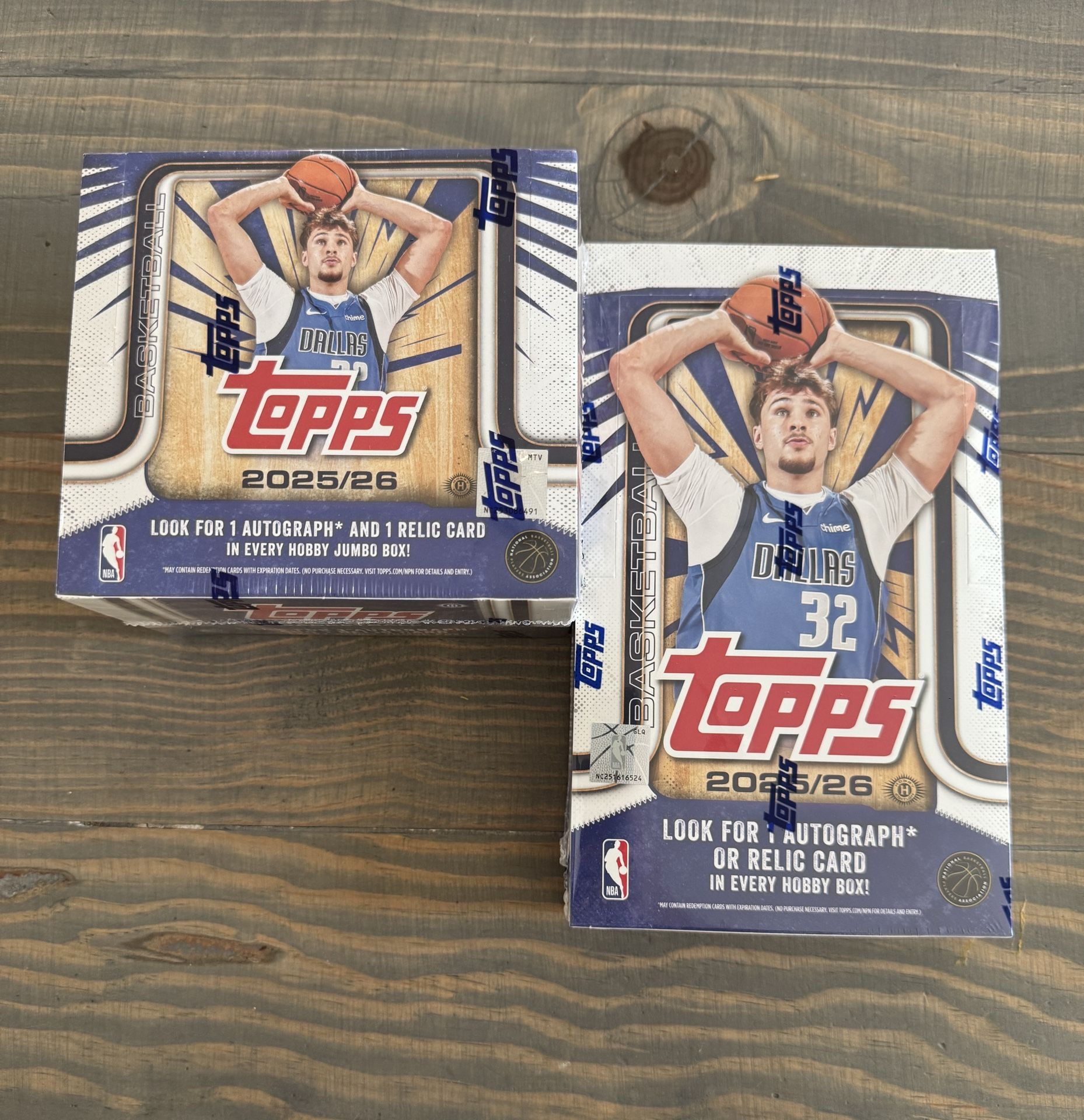 Topps 2025-26 Basketball Hobby & Jumbo Hobby Box
