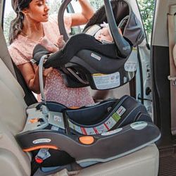 Chicco Carseat  & Caddy