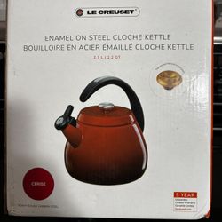 NEW* Le creuset Unused In Box 