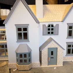 Hearth And Hart Cottage Style Dollhouse 