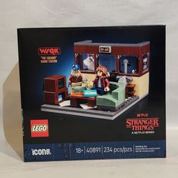 Lego Stranger Things WSQK "THE SQUAWK" Radio Station