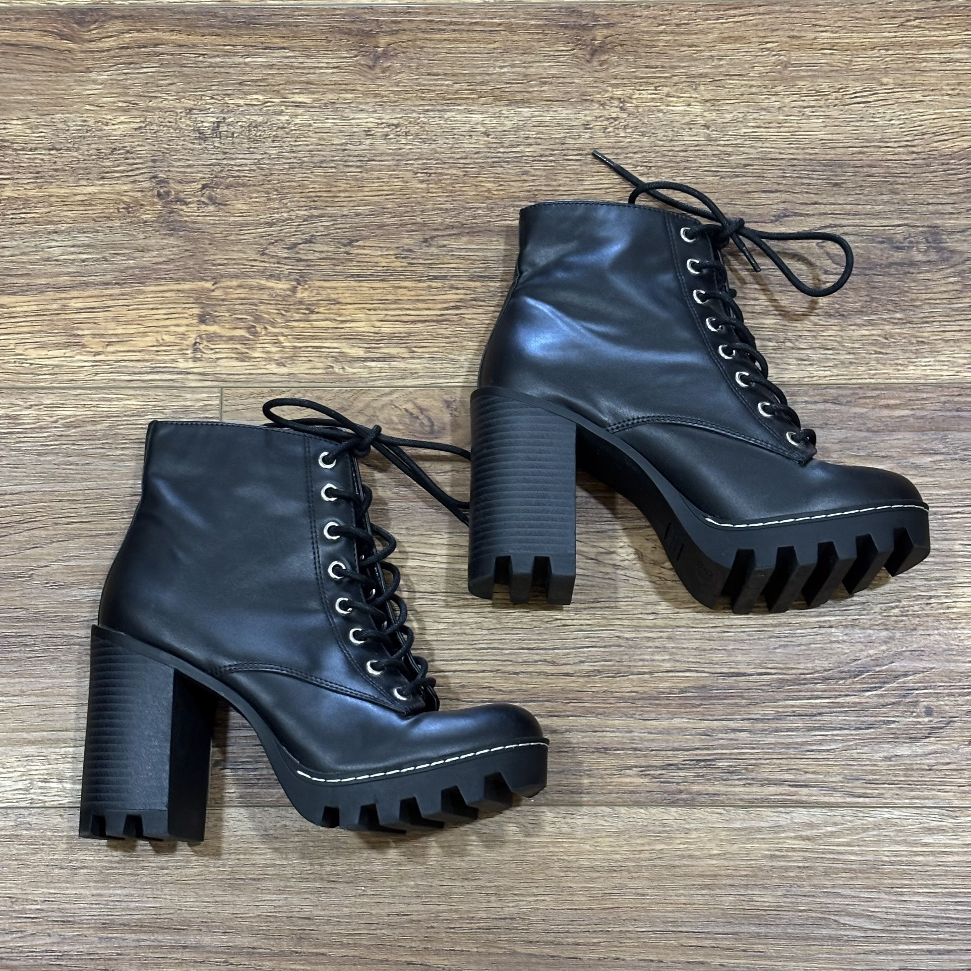 H&M Women’s Chunky Combat Bootie Boots Women’s Shoes Size 7 Black