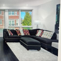 Chaise Lounge With Ottoman