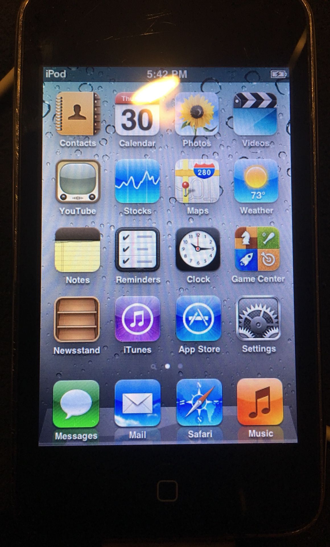 Apple iPod touch 3rd Gen Bundle Black (32 GB) 2k+ songs, Original Charger...