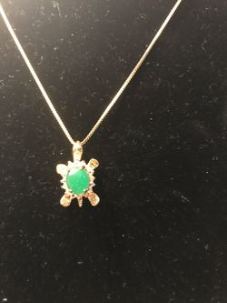 Turtle 🐢 pendant and18 inch necklace