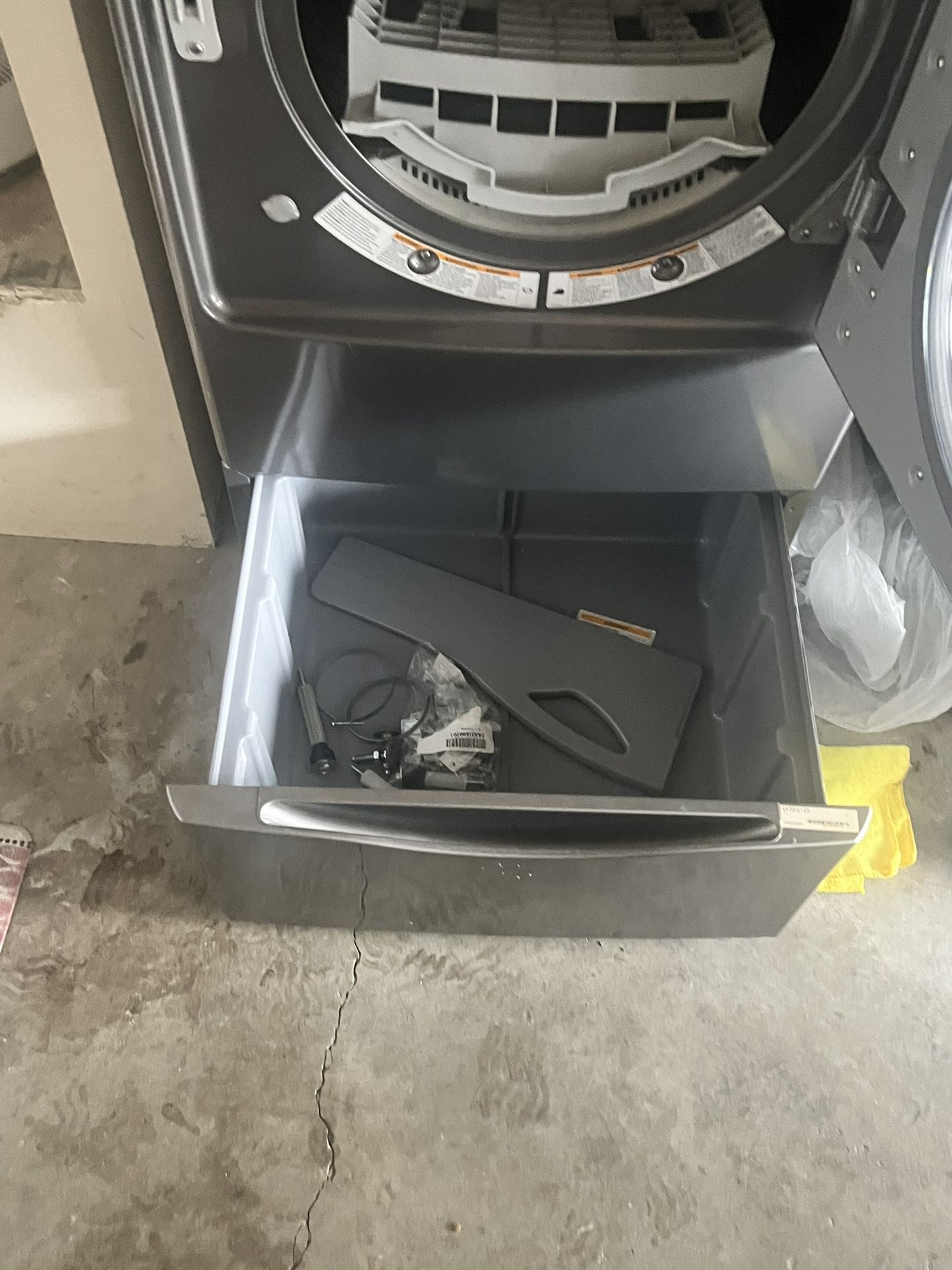 Gas Dryer With Stand