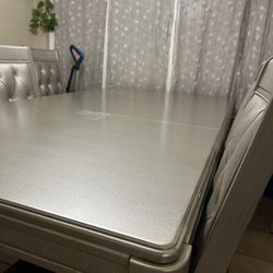 Coaster “Bling Game” Dining Table + Chairs – Elegant Glam Set ✨