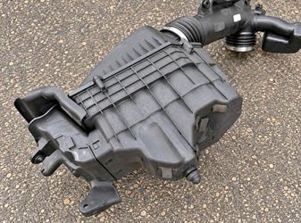OEM Mopar Air Intake Air Cleaner Assembly (contact info removed)7AD (contact info removed)6AF Jeep Wrangler JL Gladiator JT 3.6L