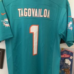TUA TAGOVAILOA YERSEY  NIKE SIZE  L NFL