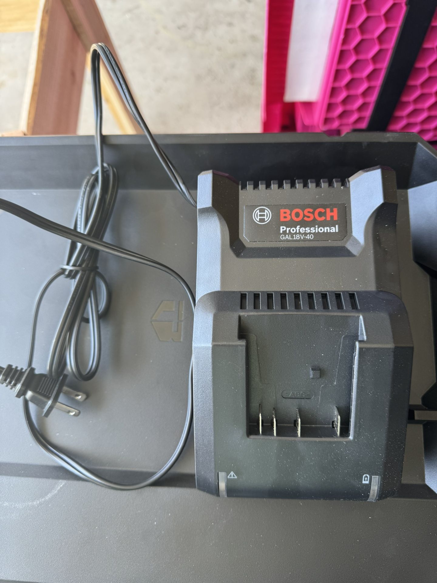 Bosch 18v Charger