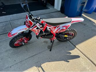49. Cc. No name dirt bike new