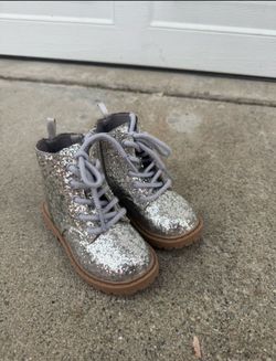 Old navy shoes