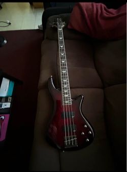 Schecter Omen Bass