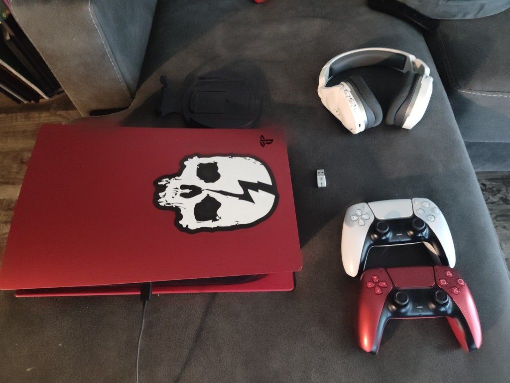 PS5 2 CONTROLLERS TURTLE BEACH Headset