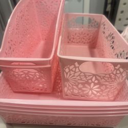 7 Pink Organizers