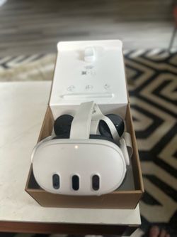 META QUEST 3 512GB VR HEADSET – NEW CONDITION – 1 YEAR WARRANTY – COMPLETE SET