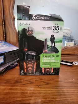 Cobra Brand Walkie Talkie/Radio