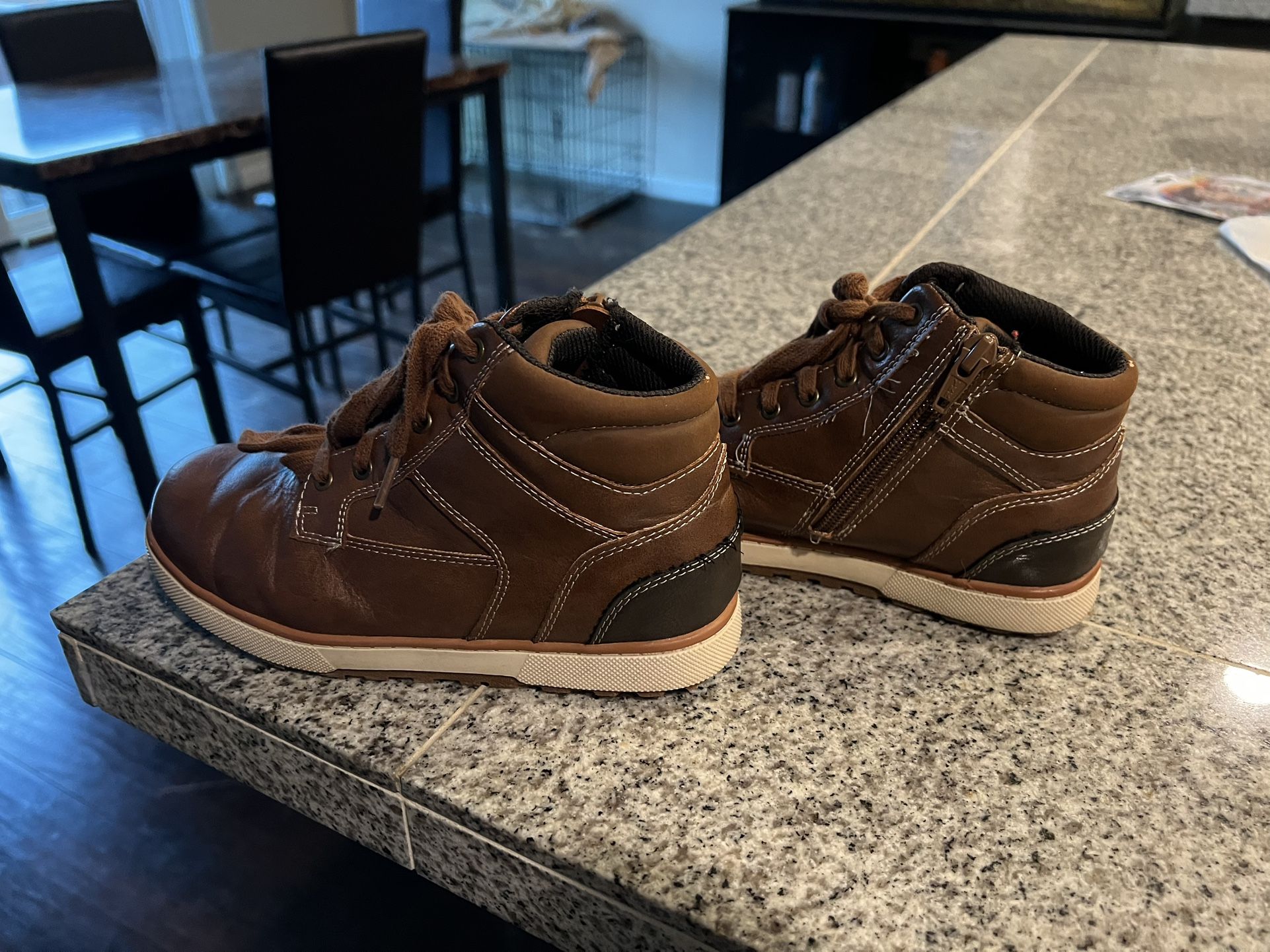 Sonoma Boys Size 2 Brown Boots