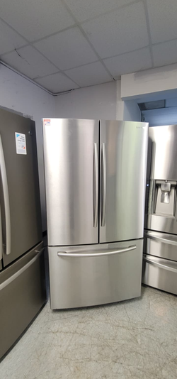 Samsung French Door Fridge – Stainless, Bottom Freezer