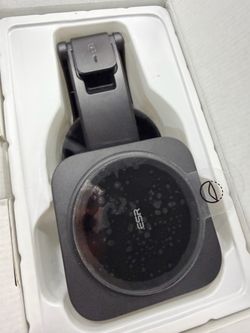 ESR Magnetic Wireless Charger Stand