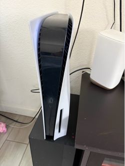 PS5 1 controller and  couple games