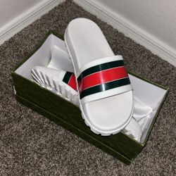 Gucci Slide Size 10 Used - Like New 