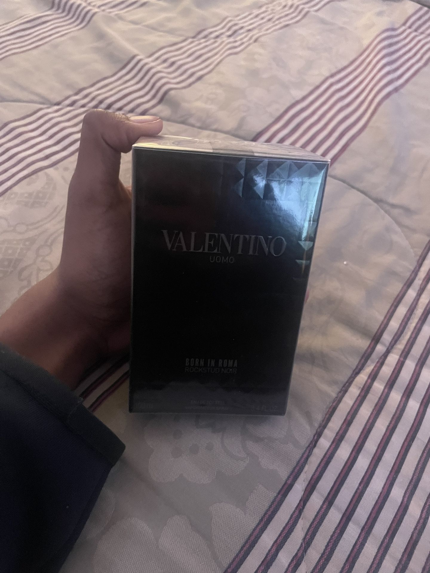 Valentino Uomo Born in Roma