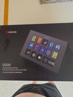 Ulanzi D2000 stream deck