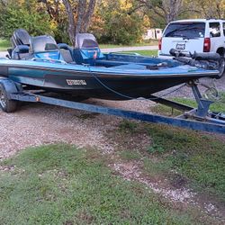 Skeeter Bass Boat 