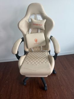 Dowinx Gaming Chair Cream with Pillows