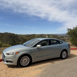 2013 Ford Fusion Hybrid