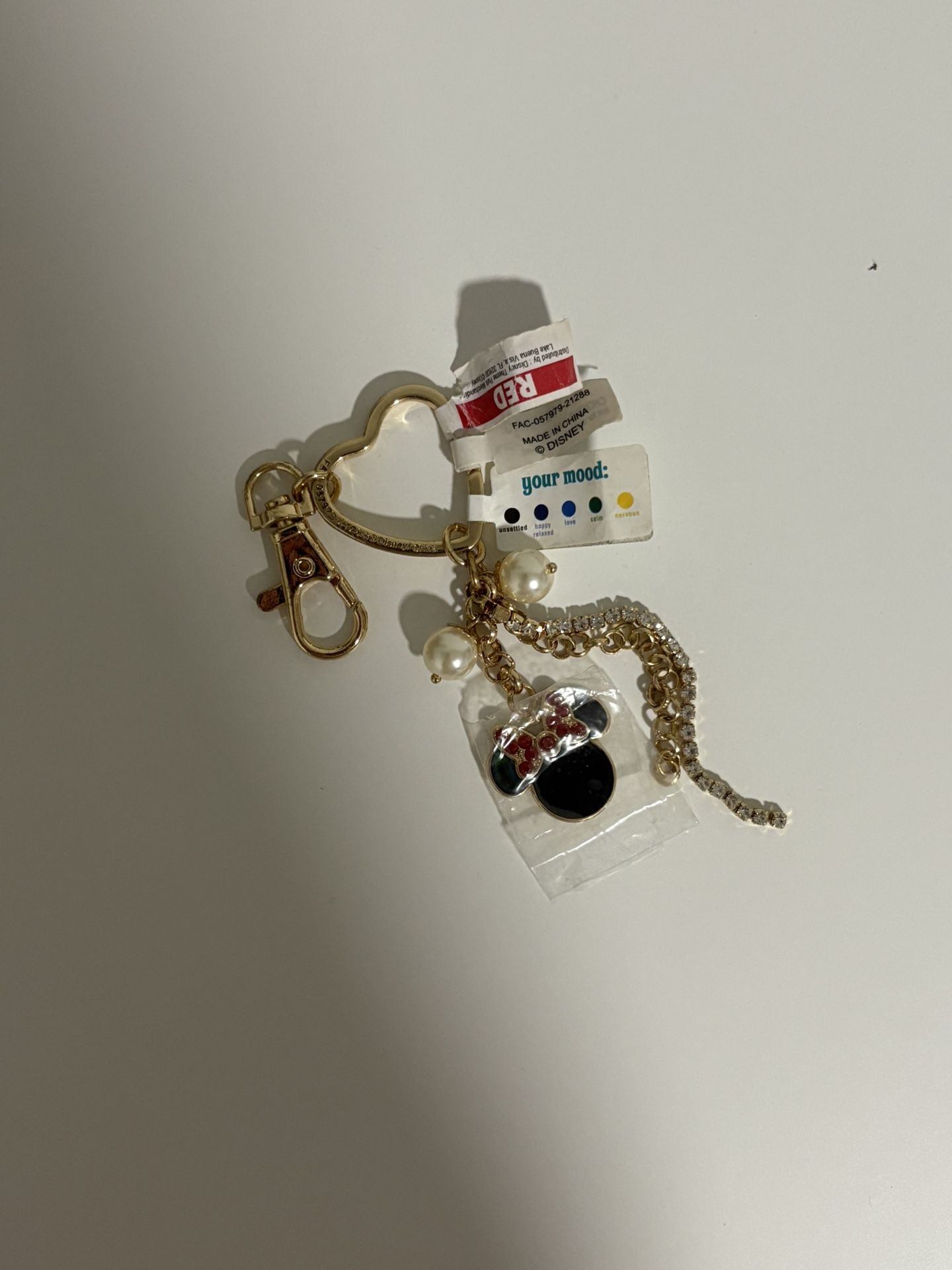 Disney Parks Mood Keychain – Minnie Mouse (Color-Changing)