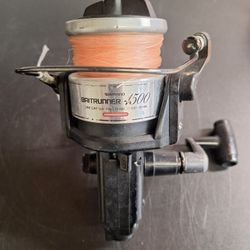 SHIMANO BAITRUNNER 4500 FISHING REEL