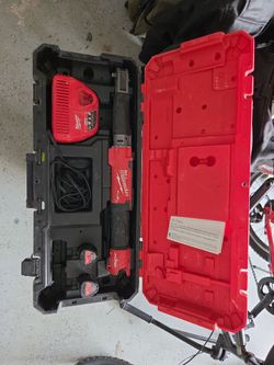 Milwaukee cordless torque wrench