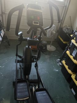 Nautilus E618 Elliptical