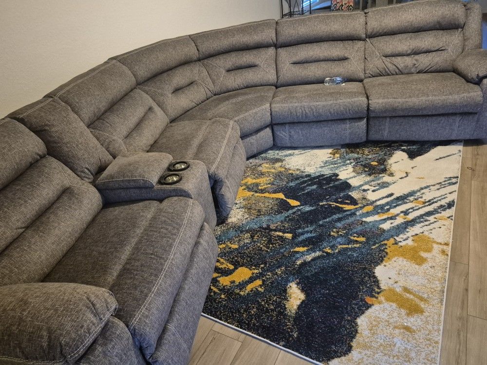 Recliner COUCH 