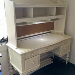 Wood Desk With many Great Features