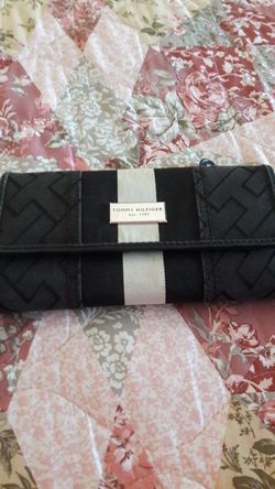 Tommy Hilfiger wallet