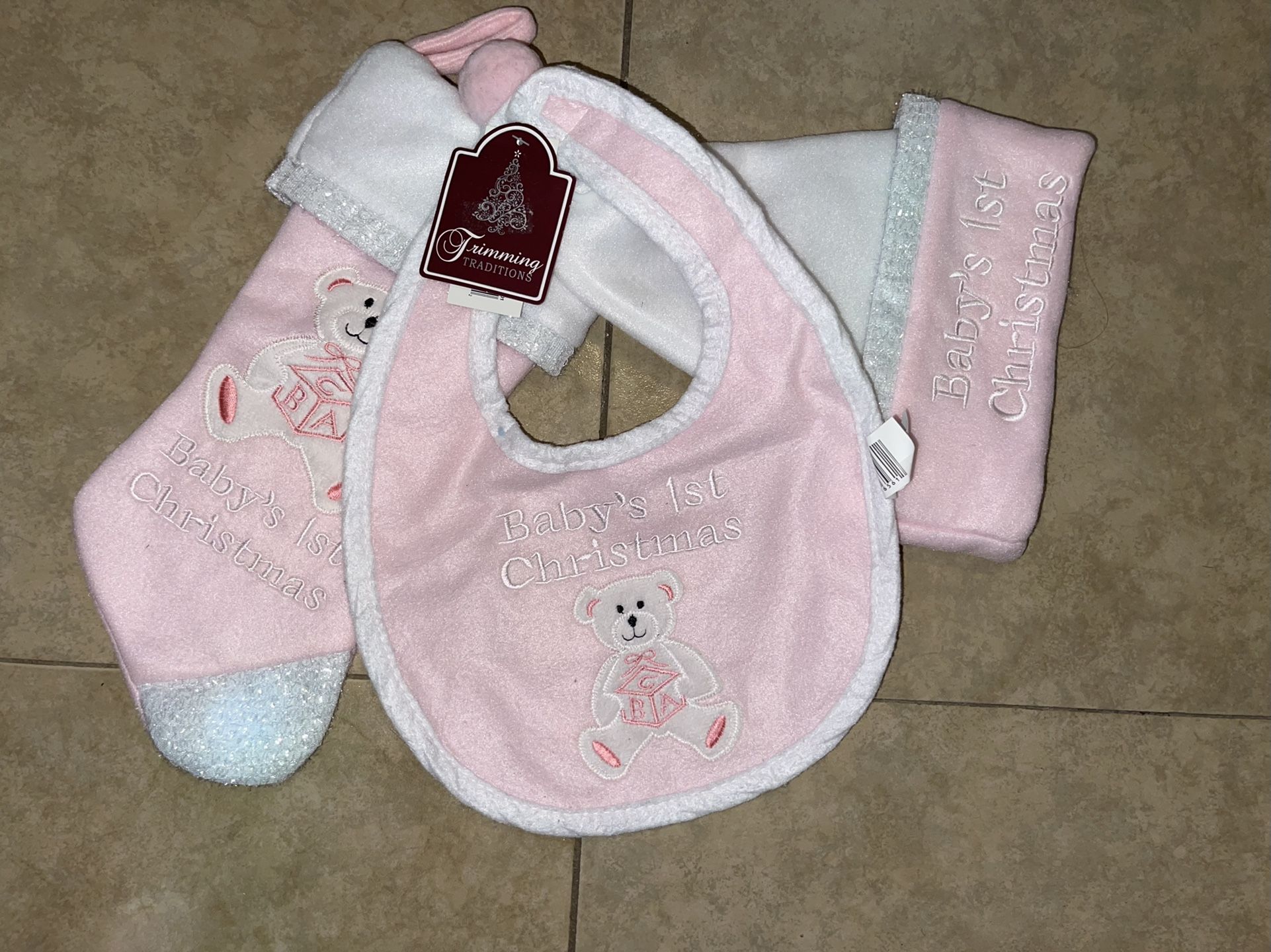 Girls New Onesies And Bib Set 