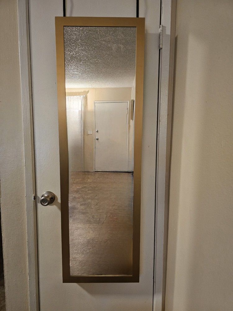 Luxury mirror for storing jewelry and accessories