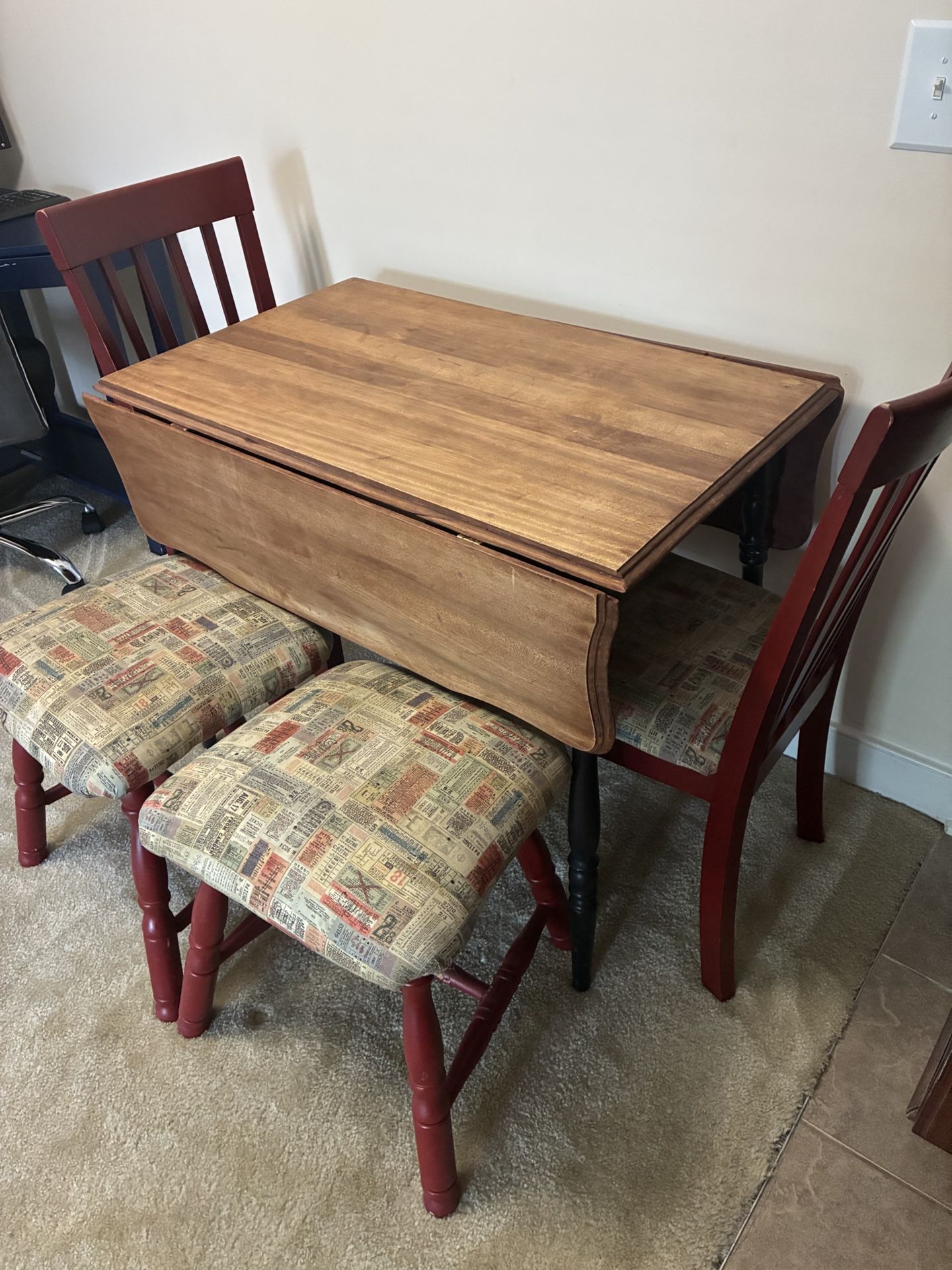 Drop Leaf Dining Table, 2 Chairs, 2 Stools