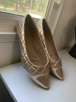 Gold lane Bryant flats