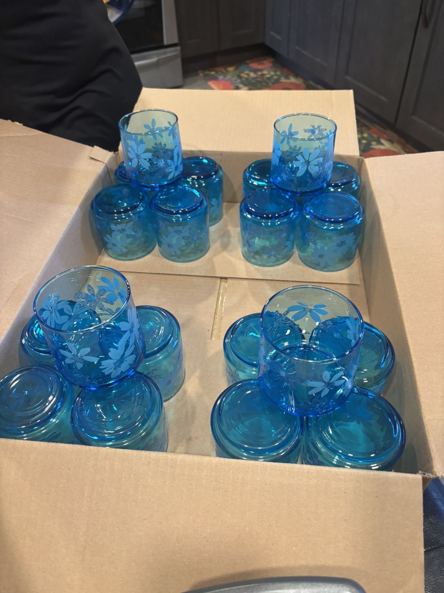 Cocktail fancy cups