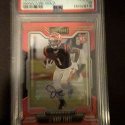 2023 Panini Playbook Jamarr Chase Auto Gold /49 PSA 10
