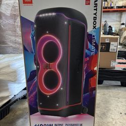 JBL PartyBox Ultimate - Massive party speaker with powerful sound, multi-dimensional lightshow, and splashproof design. - Black