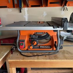 Ridgid 10inch table saw NO STAND