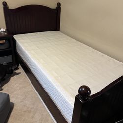 Pottery Barn Bed Set