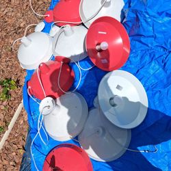 Display restaurant lamps.